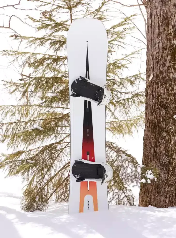Burton Custom Camber snowboard for menn