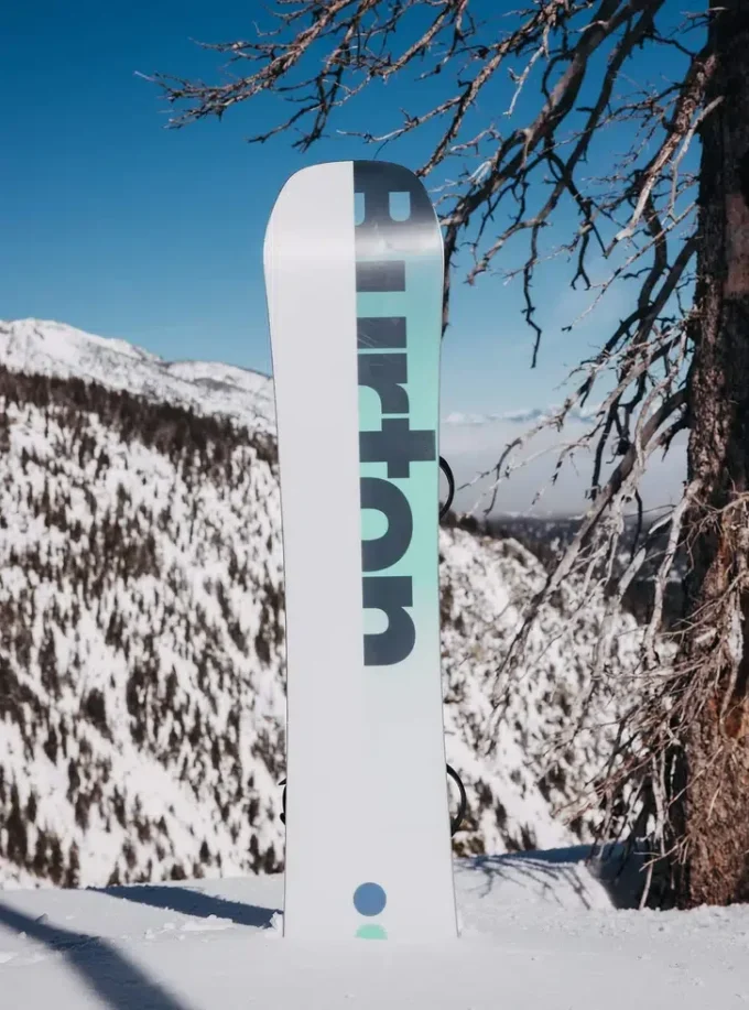 Burton Custom Camber snowboard for menn Burton Custom Camber snowboard for menn