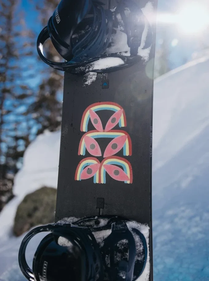 Burton Deep Thinker Camber snowboard for menn Burton Deep Thinker Camber snowboard for menn