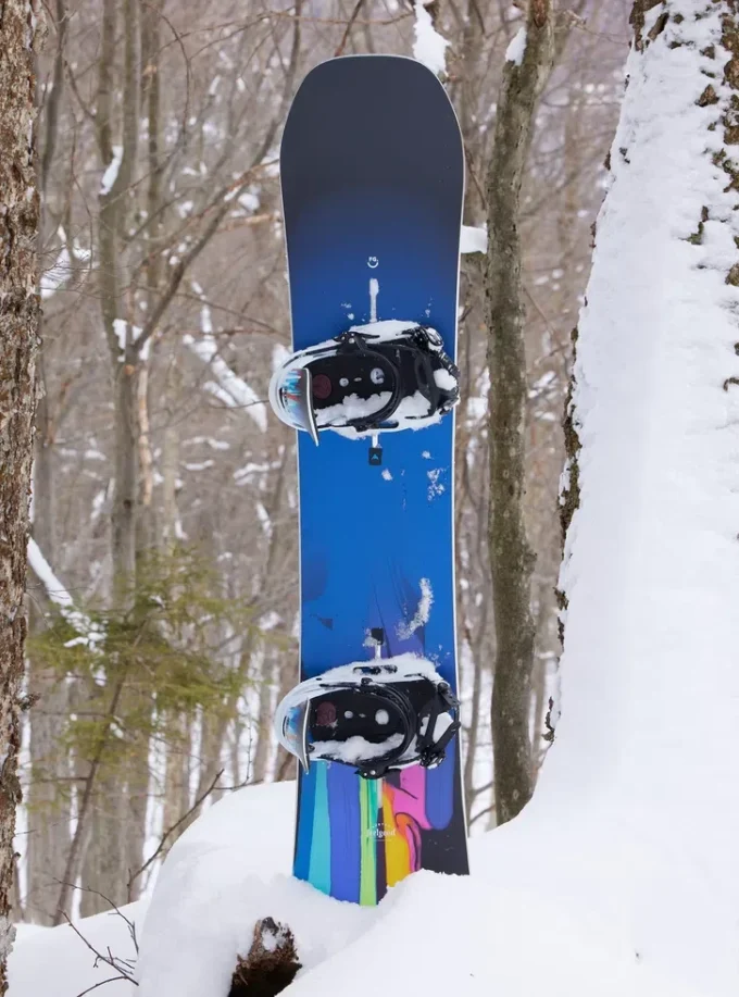 Burton Feelgood Camber snowboard for kvinner Burton Feelgood Camber snowboard for kvinner