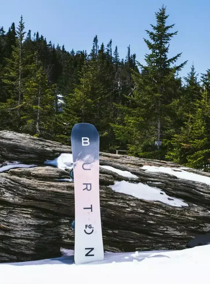 Burton Feelgood Camber snowboard for kvinner Burton Feelgood Camber snowboard for kvinner