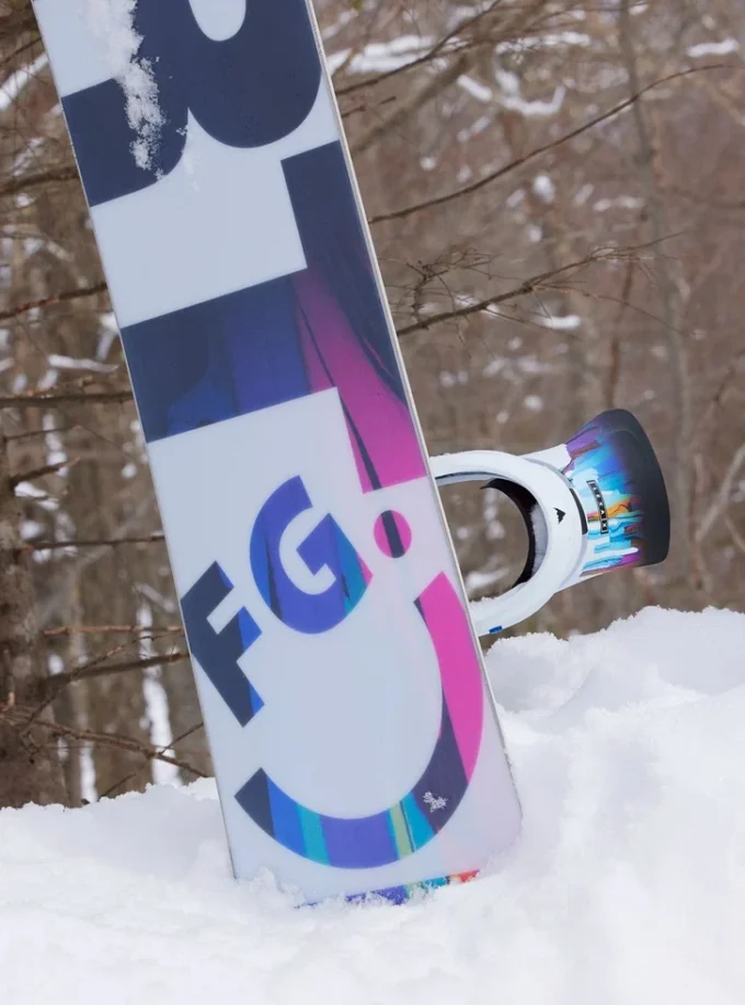Burton Feelgood Camber snowboard for kvinner Burton Feelgood Camber snowboard for kvinner
