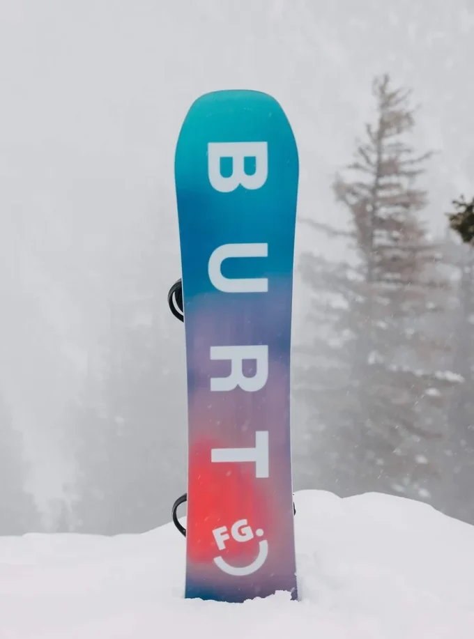Burton Feelgood Camber snowboard for kvinner Burton Feelgood Camber snowboard for kvinner