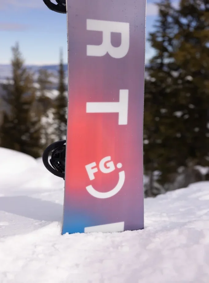 Burton Feelgood Flying V snowboard for kvinner Burton Feelgood Flying V snowboard for kvinner