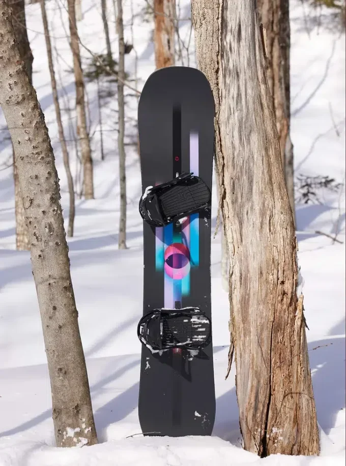 Burton Feelgood Smalls Camber snowboard for barn