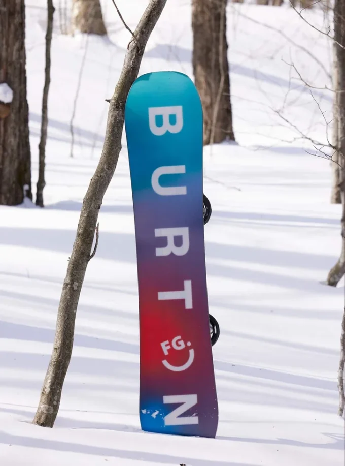 Burton Feelgood Smalls Camber snowboard for barn