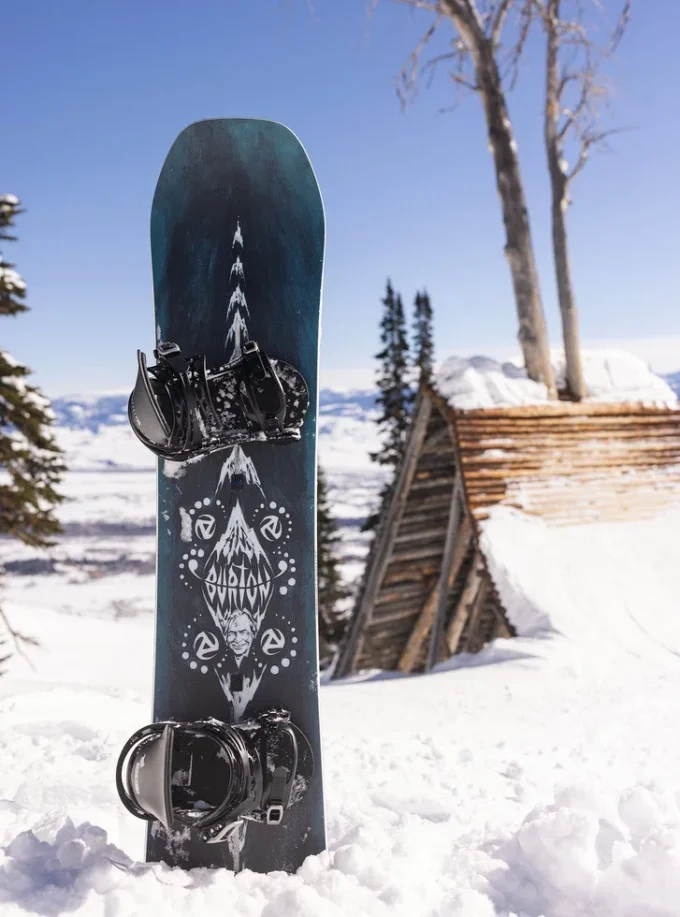 Burton Free Thinker Camber snowboard for menn Burton Free Thinker Camber snowboard for menn