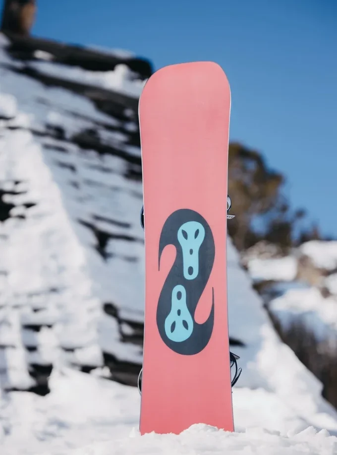 Burton Free Thinker Camber snowboard for menn Burton Free Thinker Camber snowboard for menn