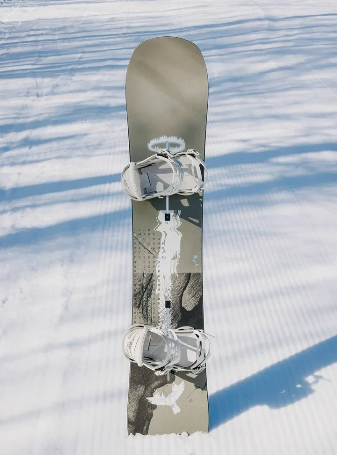 Burton Instigator Flat Top Snowboard for menn Burton Instigator Flat Top Snowboard for menn
