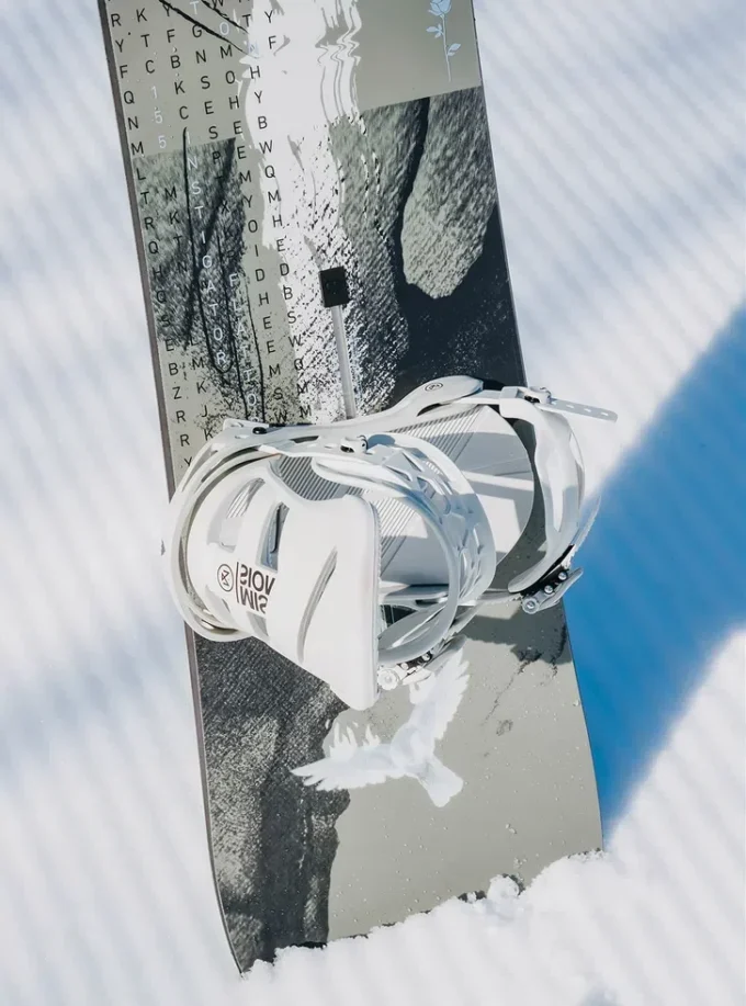 Burton Instigator PurePop Camber snowboard for menn Burton Instigator PurePop Camber snowboard for menn
