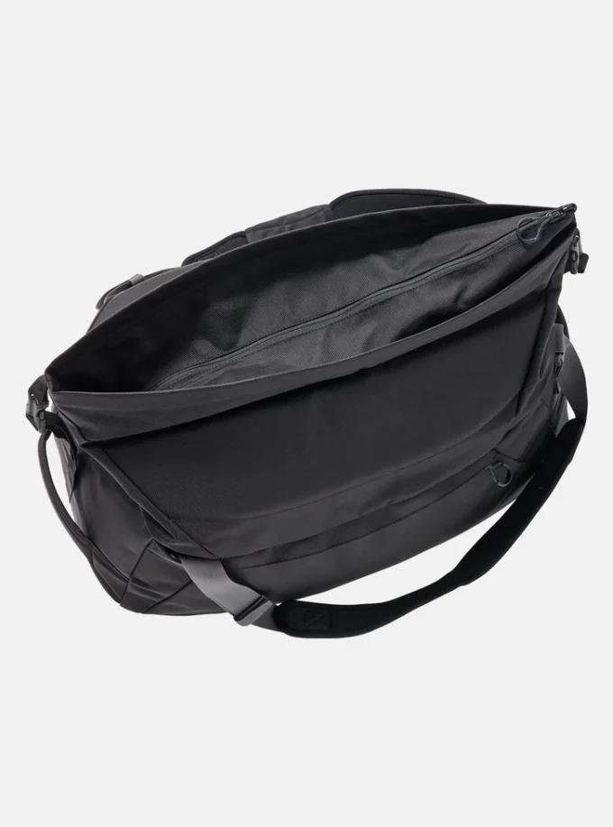 Burton Multipath 60L utvidbar duffelbag Burton Multipath 60L utvidbar duffelbag