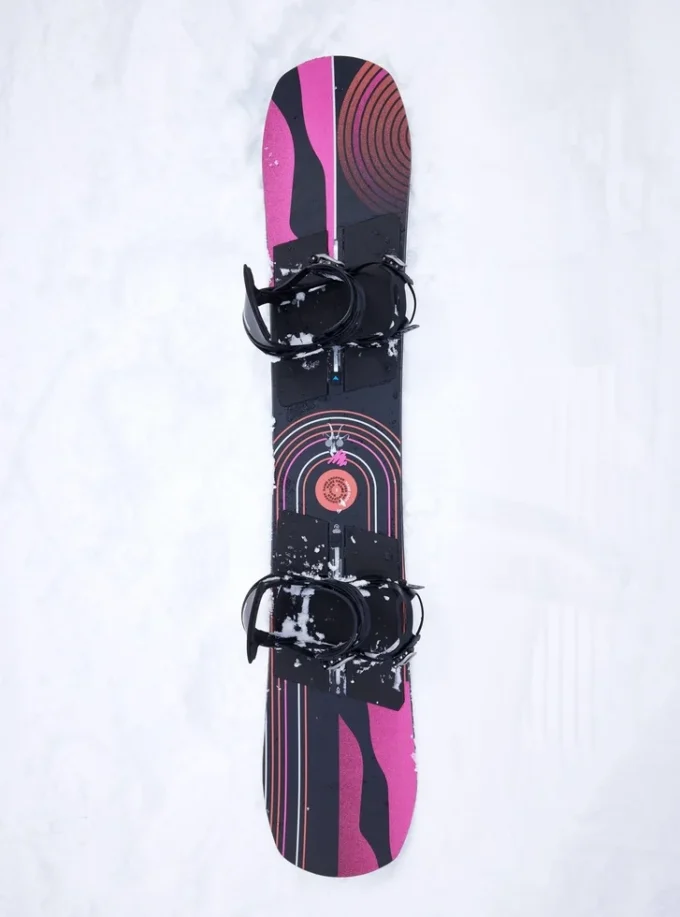 Burton Name Dropper Camber snowboard for menn Burton Name Dropper Camber snowboard for menn