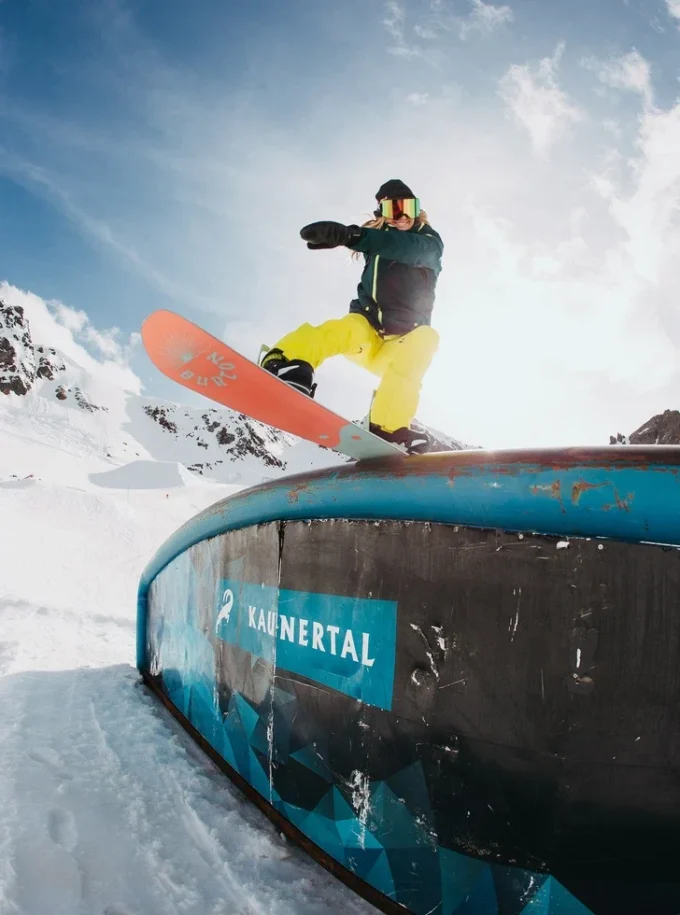 Burton Rewind Camber snowboard for kvinner Burton Rewind Camber snowboard for kvinner
