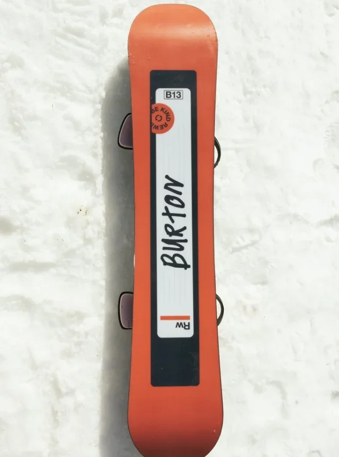 Burton Rewind Camber snowboard for kvinner Burton Rewind Camber snowboard for kvinner