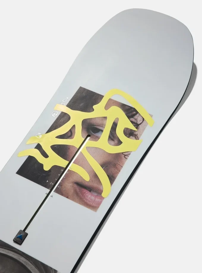 Burton Story Board Camber snowboard for kvinner Burton Story Board Camber snowboard for kvinner