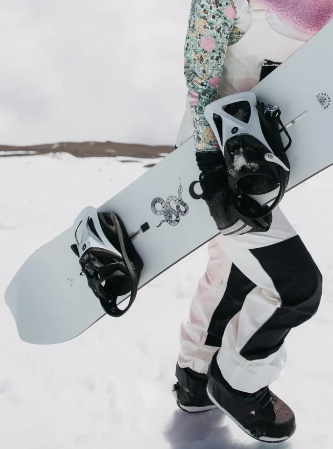 Burton Story Board Camber snowboard for kvinner