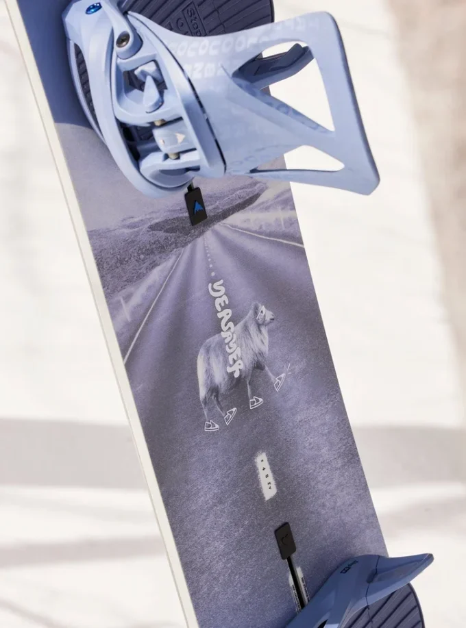 Burton Yeasayer Flying V snowboard for kvinner Burton Yeasayer Flying V snowboard for kvinner