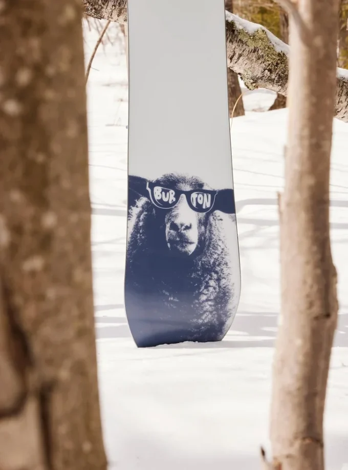 Burton Yeasayer Flying V snowboard for kvinner Burton Yeasayer Flying V snowboard for kvinner